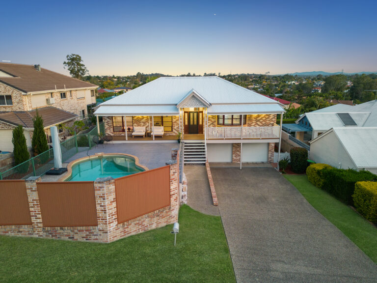 52 Barcoorah Street, Westlake, QLD 4074