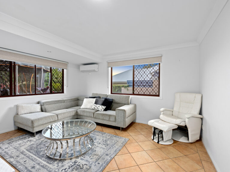 52 Barcoorah Street, Westlake, QLD 4074