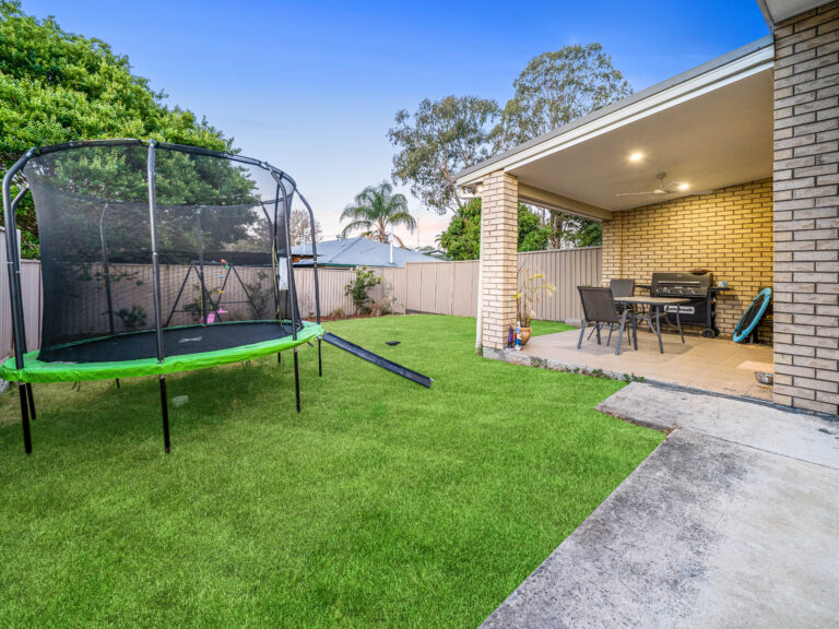 1 & 2/5 Kanangra Street, Redbank Plains, QLD 4301