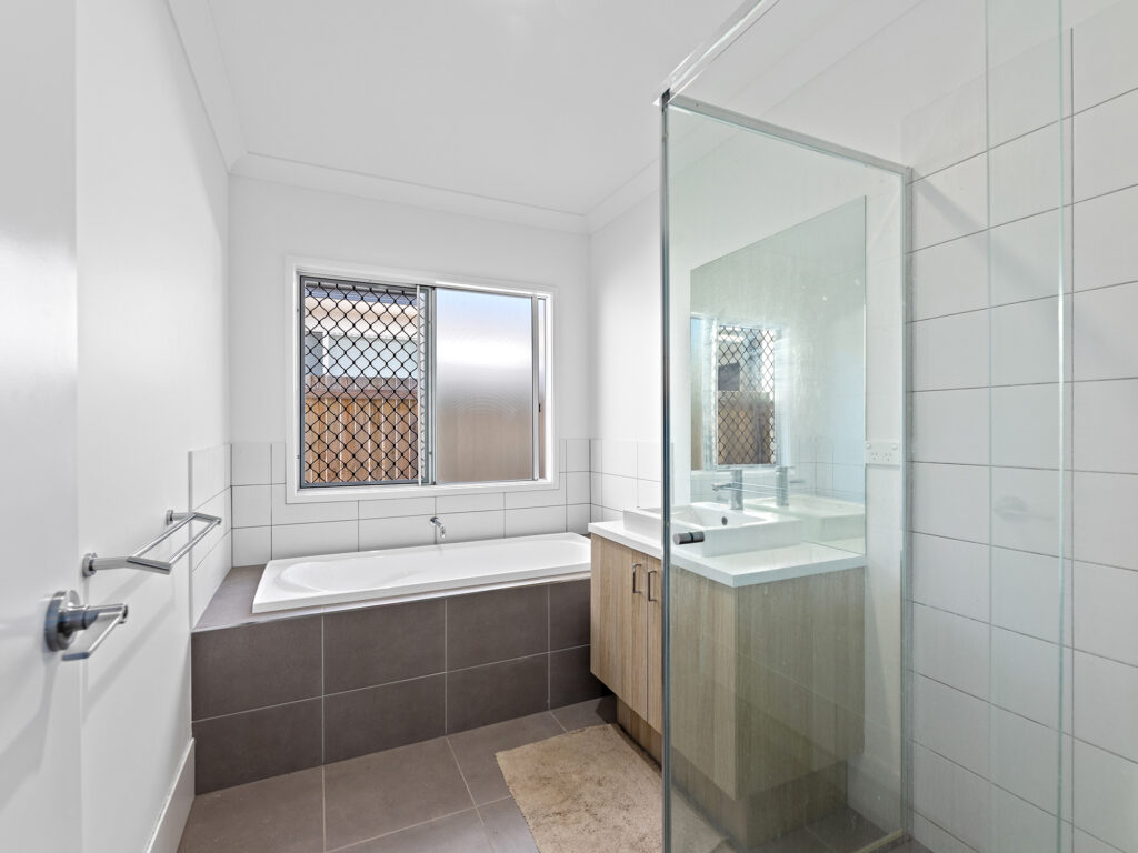 13 Tulloch Street, Logan Reserve, QLD 4133