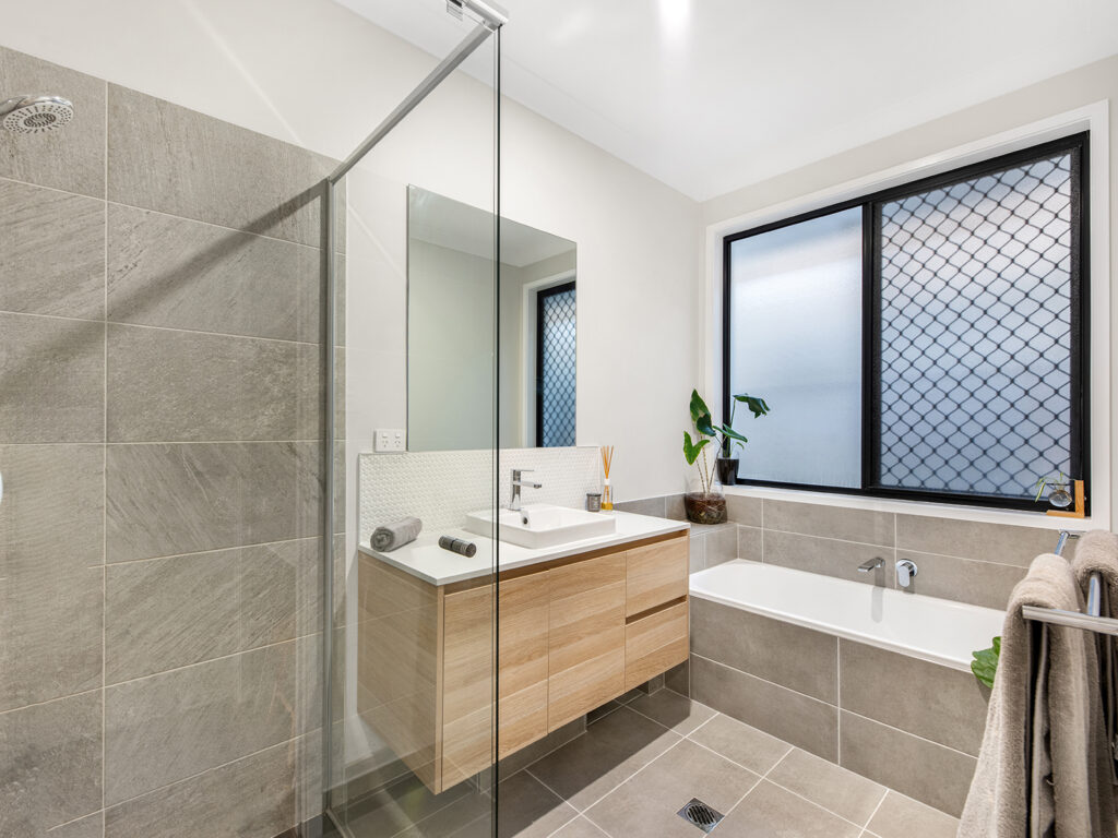House-Springfield Lakes-QLD-R2-3787203