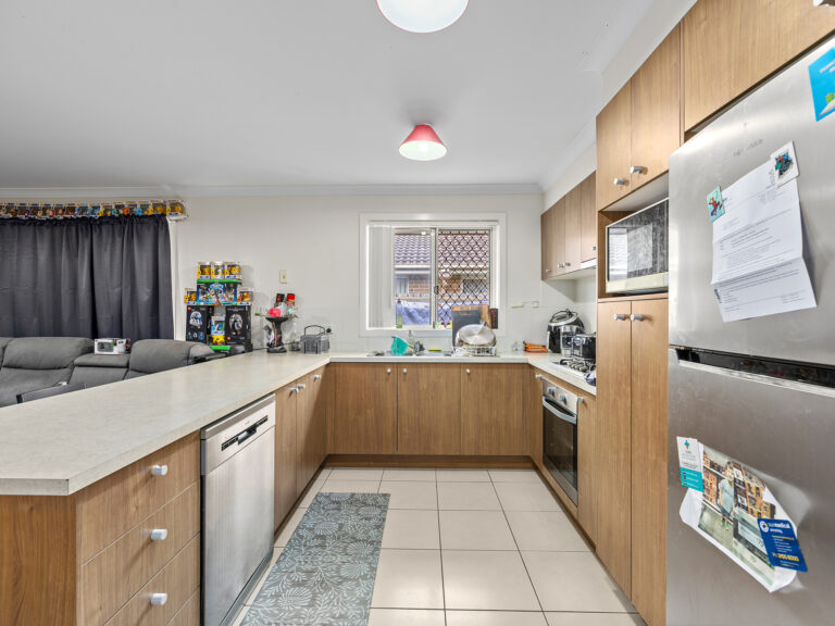 House-Redbank Plains-QLD-R2-3787414