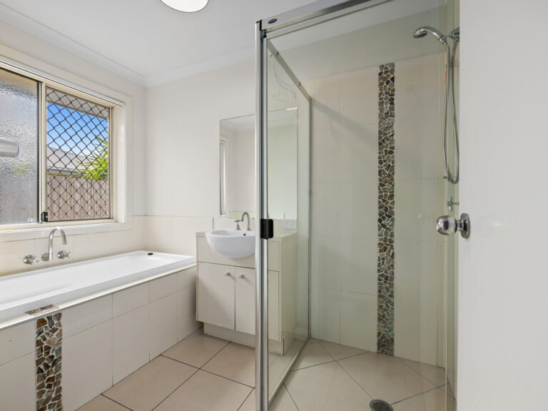 House-Redbank Plains-QLD-R2-3787414