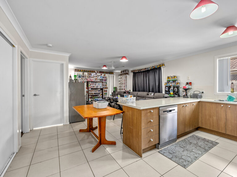 House-Redbank Plains-QLD-R2-3787414