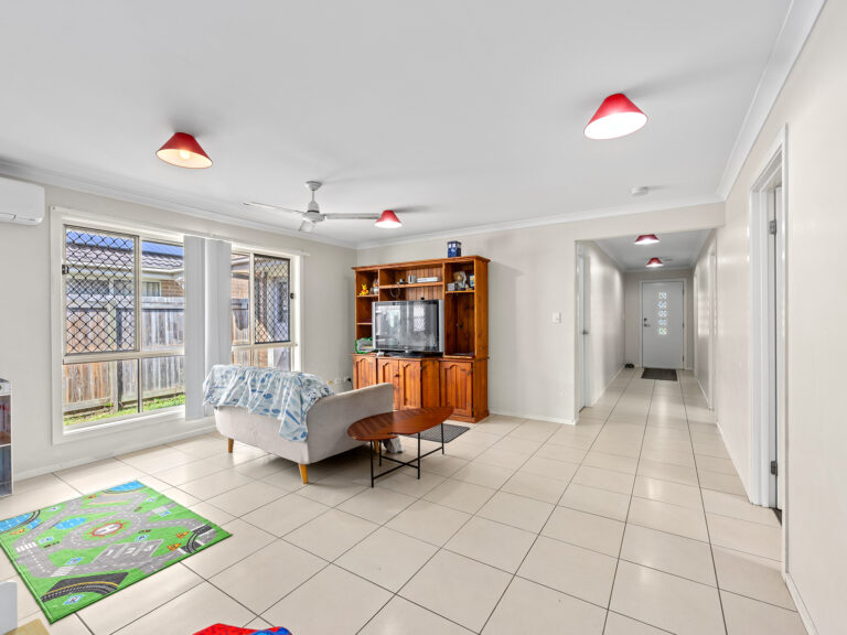 House-Redbank Plains-QLD-R2-3787414