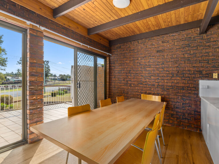 Unit-Dinmore-QLD-R2-3788327