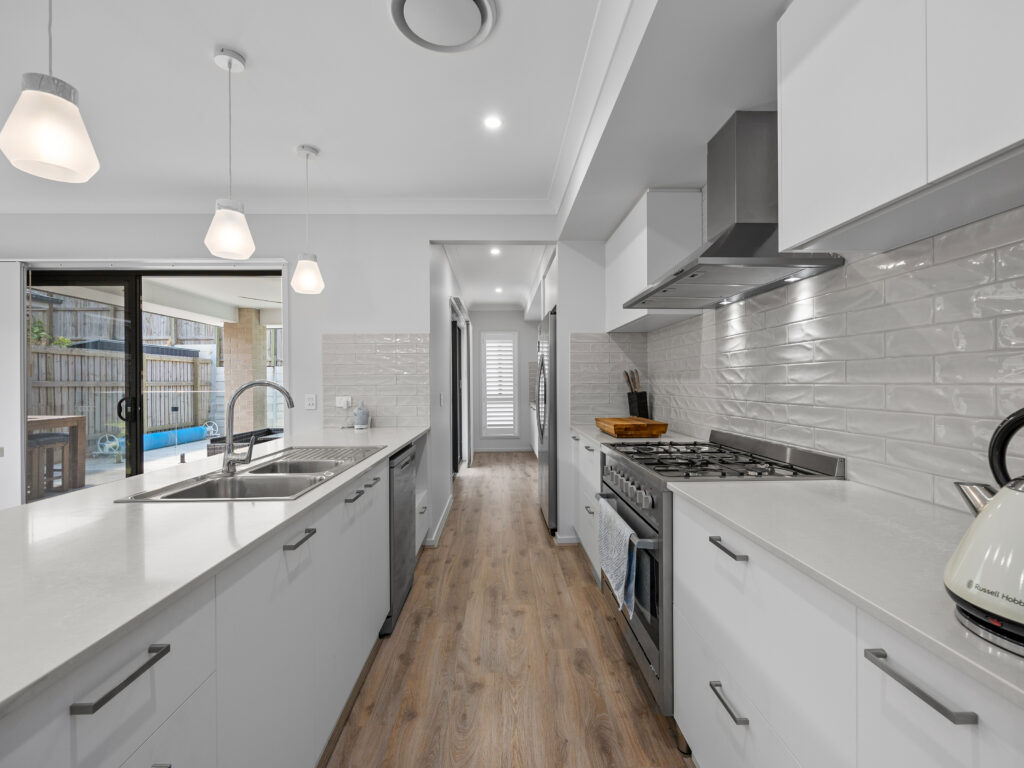 House-Deebing Heights-QLD-R2-3788637
