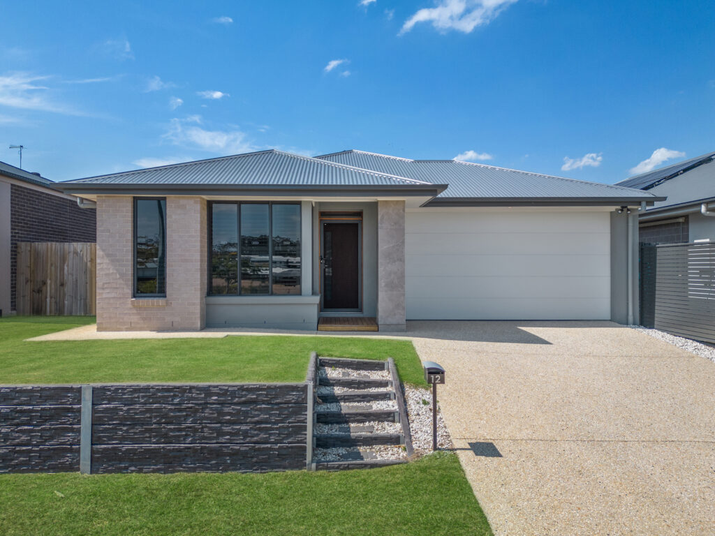 House-Deebing Heights-QLD-R2-3788637