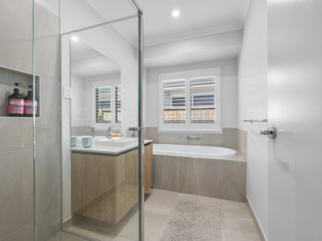 House-Deebing Heights-QLD-R2-3788637