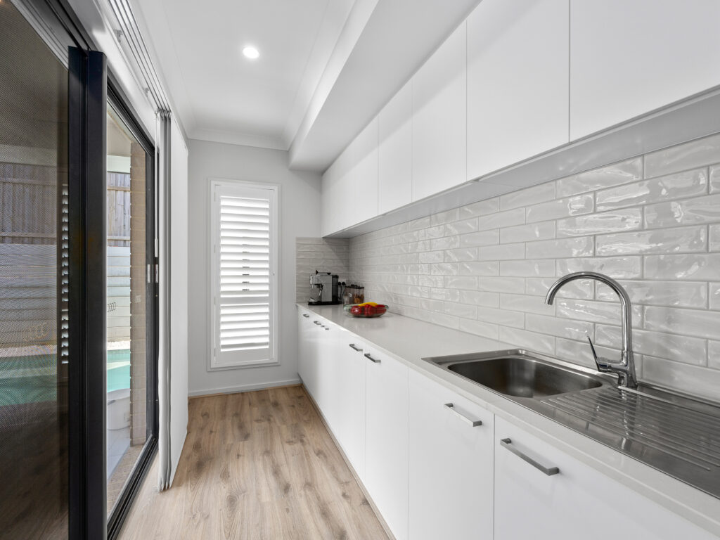 House-Deebing Heights-QLD-R2-3788637