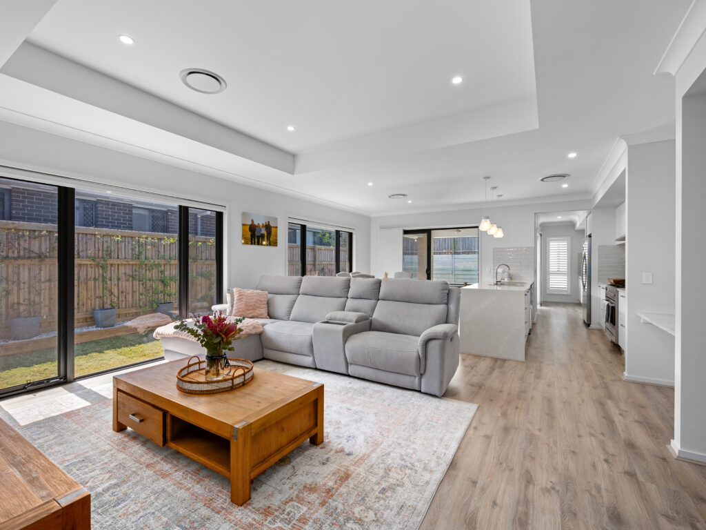 House-Deebing Heights-QLD-R2-3788637