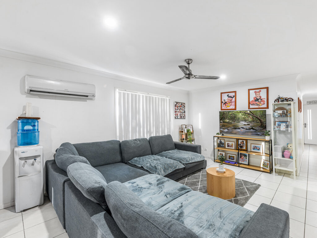 House-Redbank Plains-QLD-R2-3789171