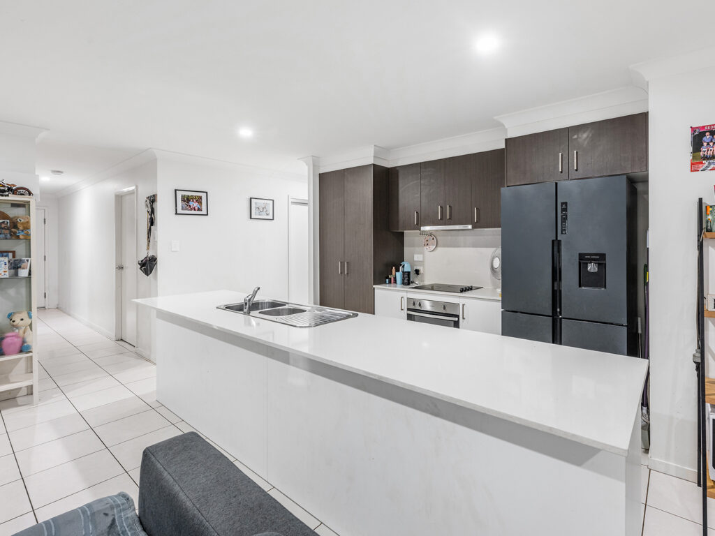 House-Redbank Plains-QLD-R2-3789171