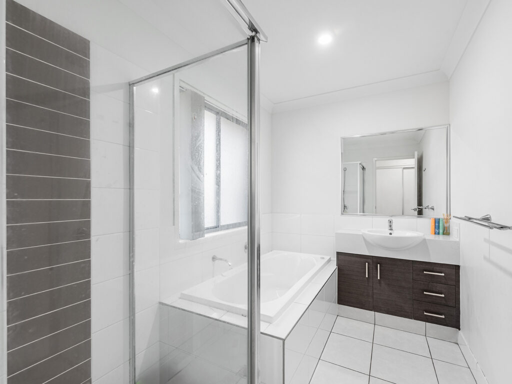 House-Redbank Plains-QLD-R2-3789171