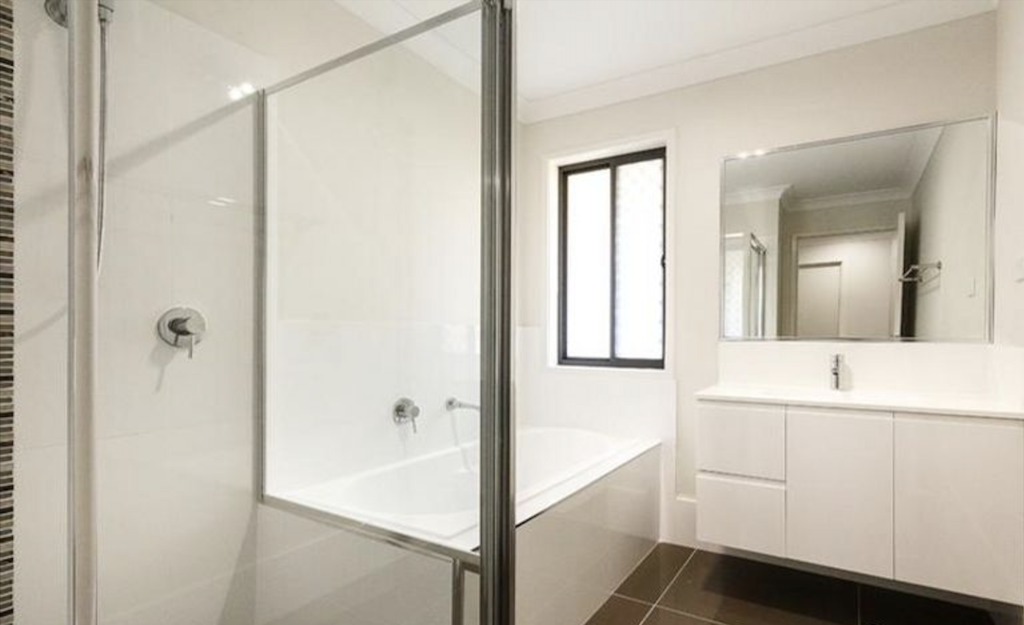 House-Deebing Heights-QLD-R2-3791477