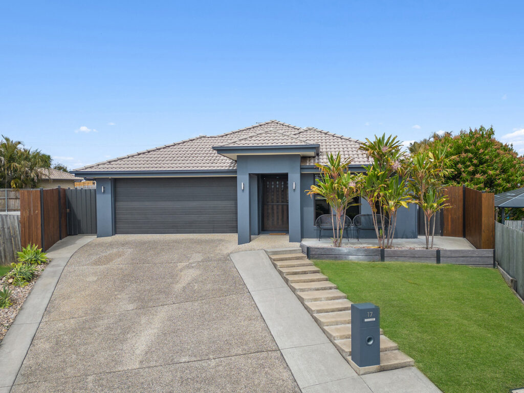 17 Willow Close, Raceview, QLD 4305
