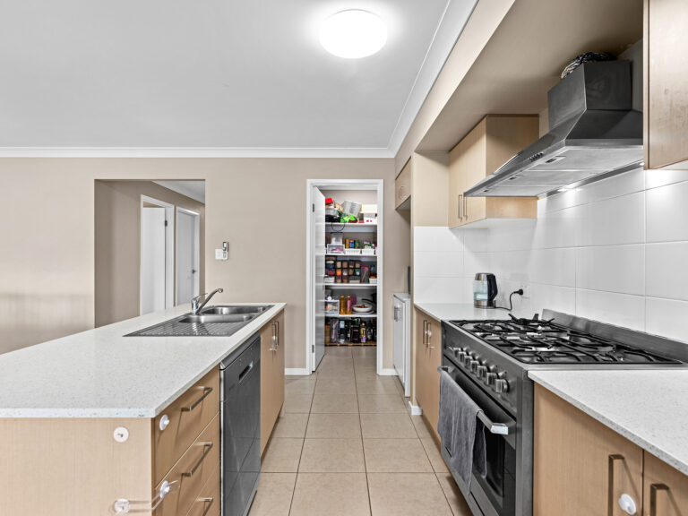 House-Deebing Heights-QLD-R2-3792065