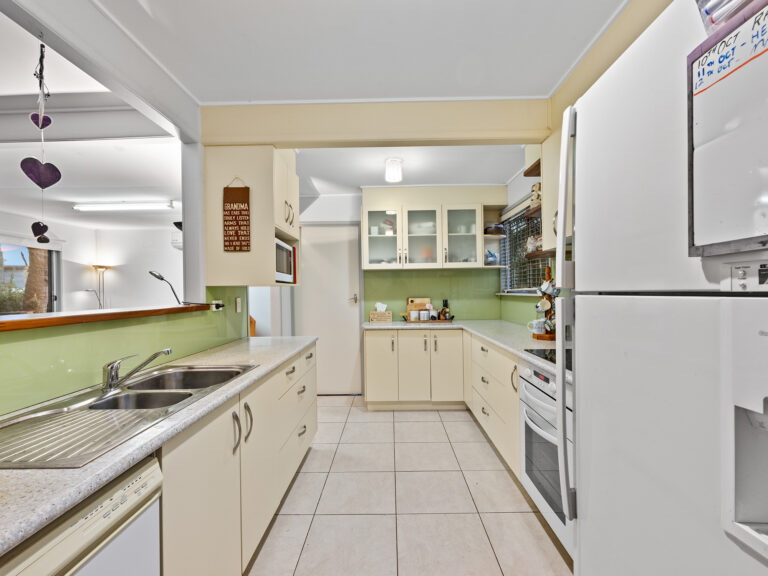 House-Redbank Plains-QLD-R2-3799099
