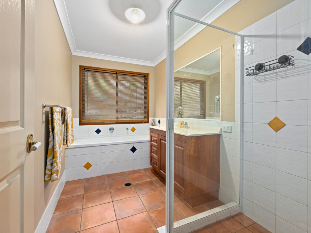 13 Mawson Place, Forest Lake, QLD 4078
