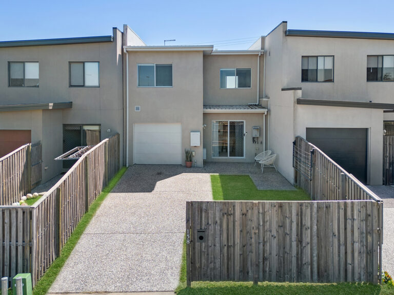 Townhouse-Silkstone-QLD-R2-3807407
