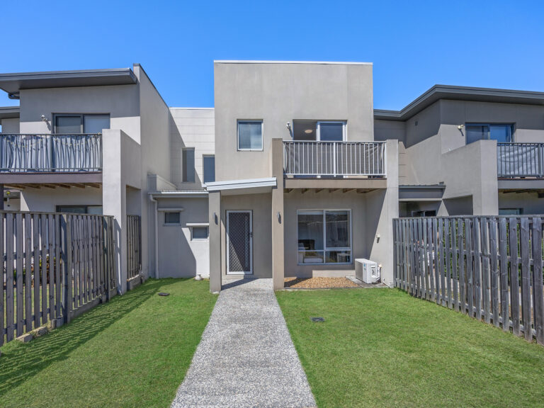Townhouse-Silkstone-QLD-R2-3807407