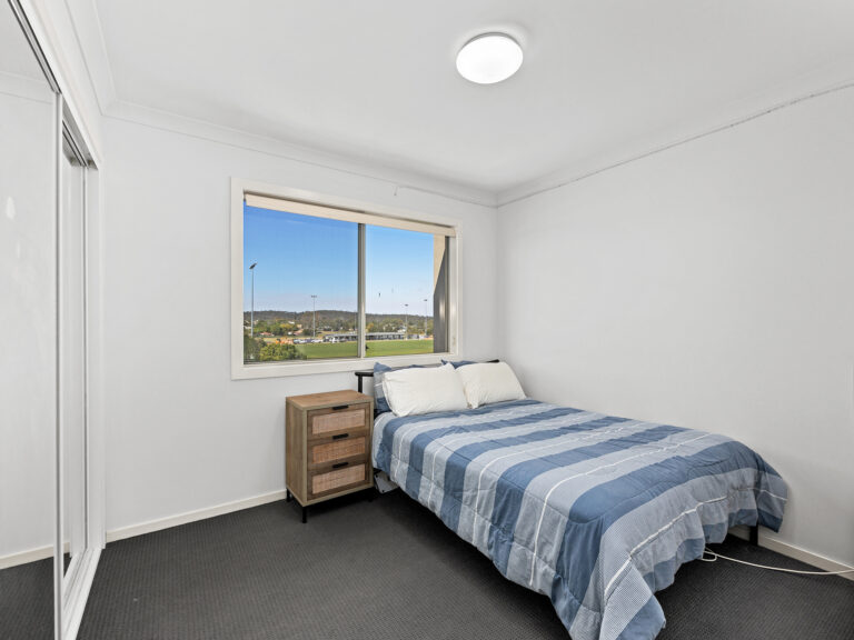 Townhouse-Silkstone-QLD-R2-3807407