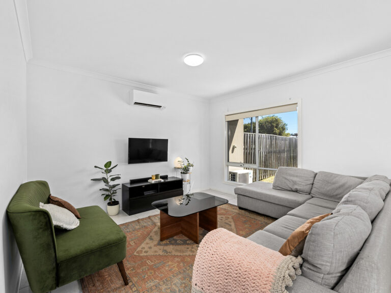 Townhouse-Silkstone-QLD-R2-3807407