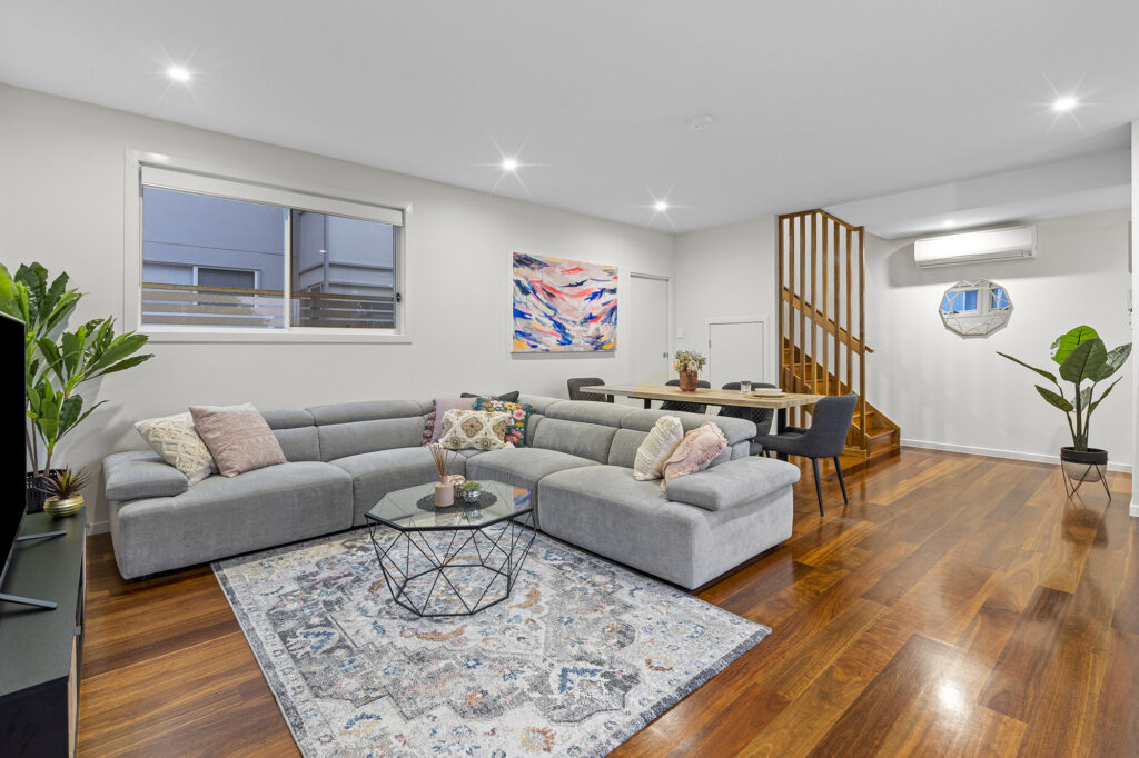 Townhouse-Mount Gravatt East-QLD-R2-3808072