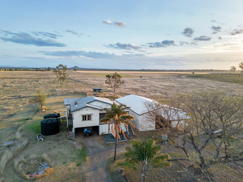939 Clarendon Road, Clarendon, QLD 4311