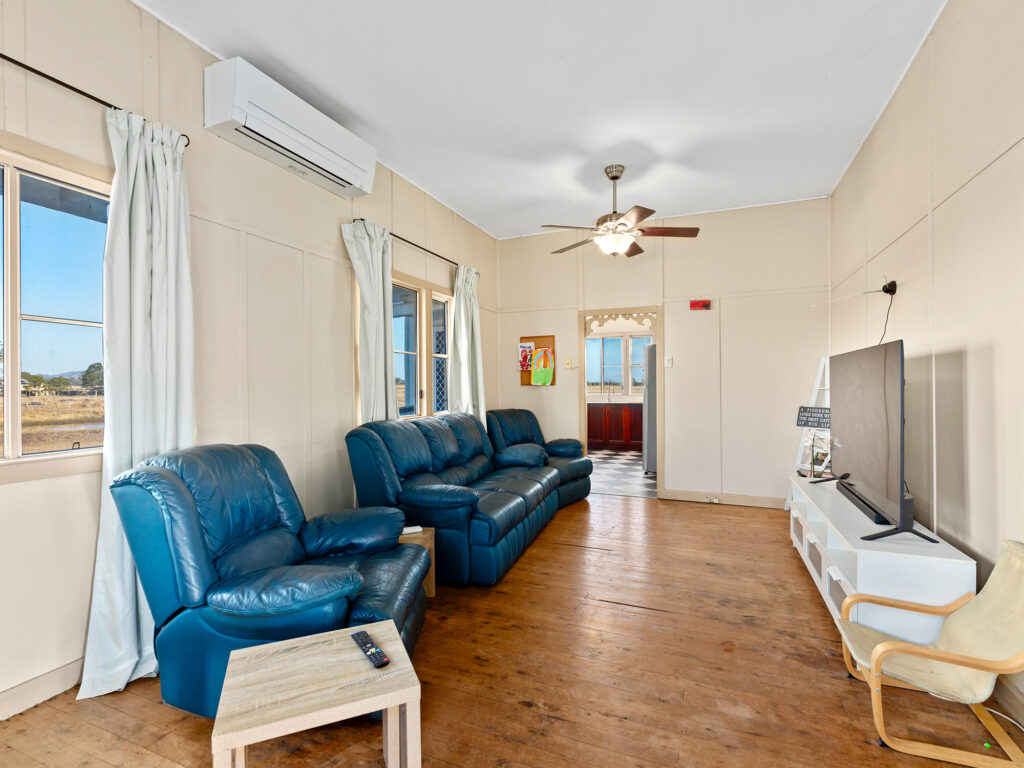 939 Clarendon Road, Clarendon, QLD 4311