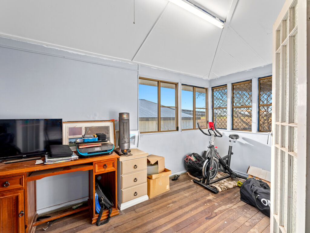 939 Clarendon Road, Clarendon, QLD 4311