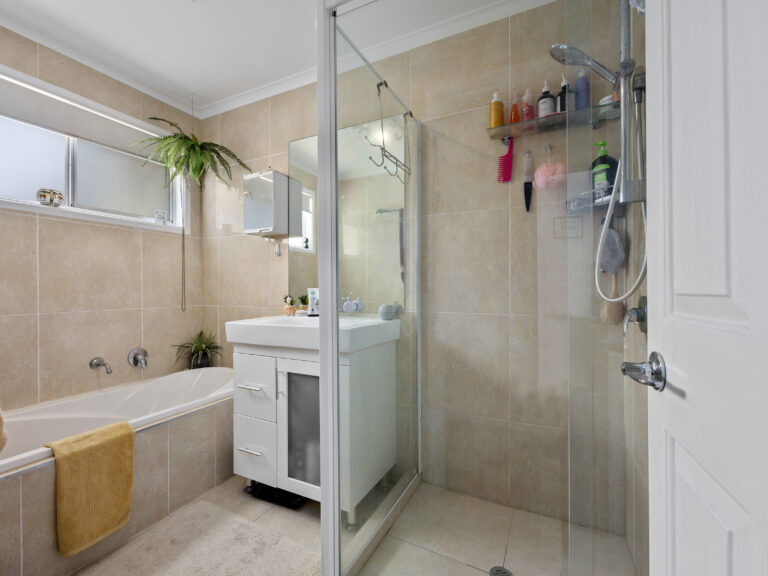 House-Redbank Plains-QLD-R2-3809418