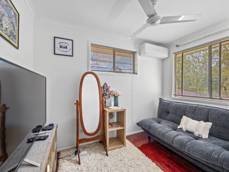 House-Redbank Plains-QLD-R2-3809418