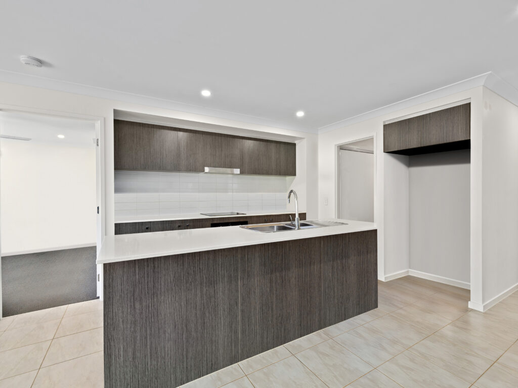 House-Deebing Heights-QLD-R2-3812784