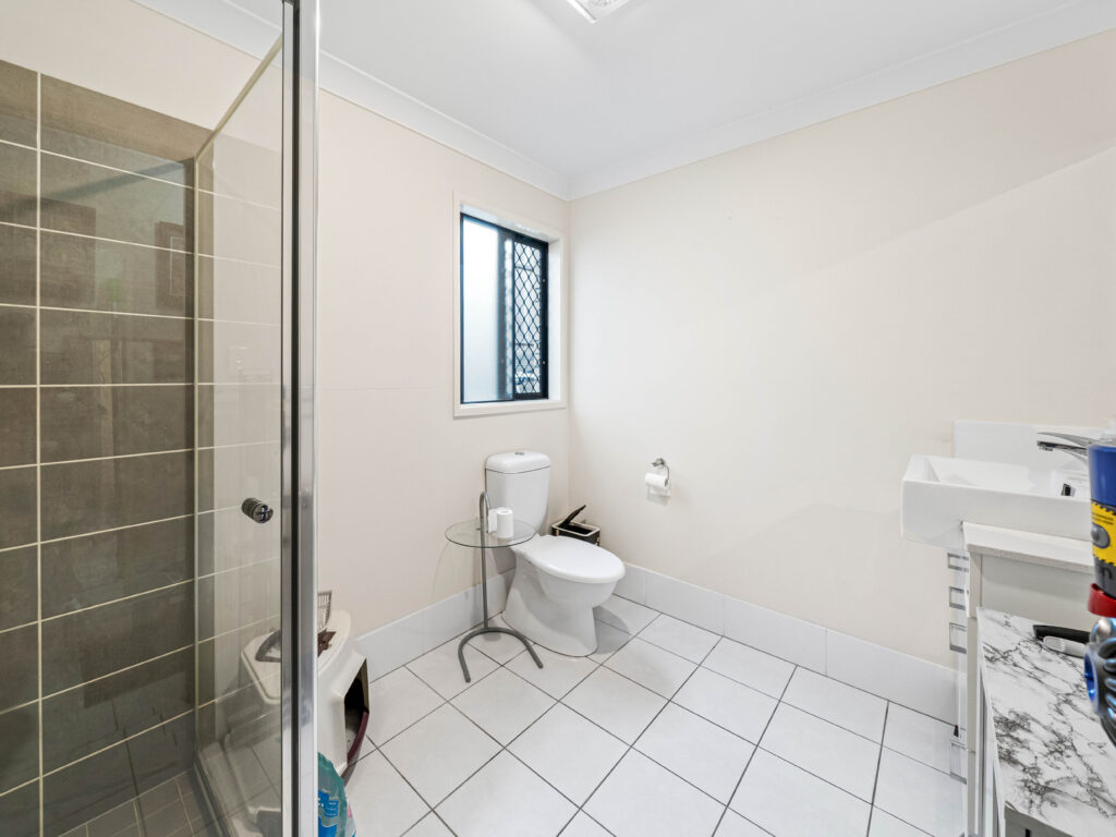 House-Redbank Plains-QLD-R2-3824082