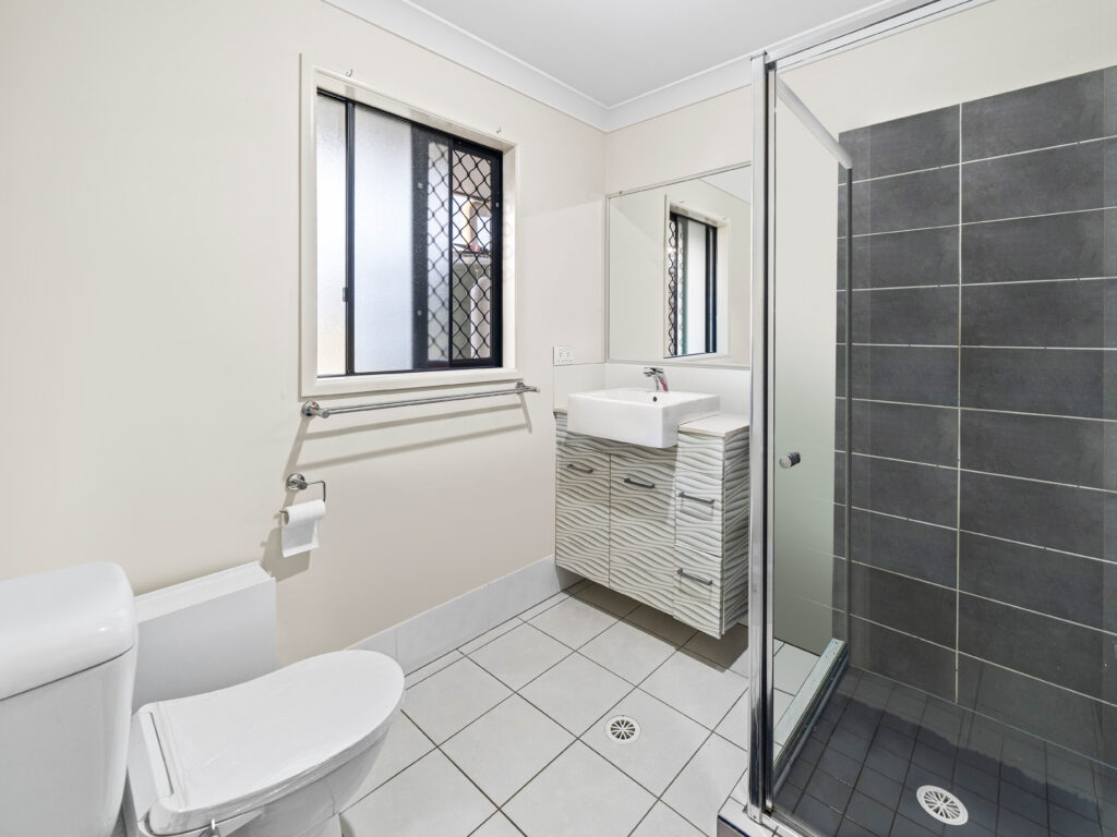 House-Redbank Plains-QLD-R2-3824082