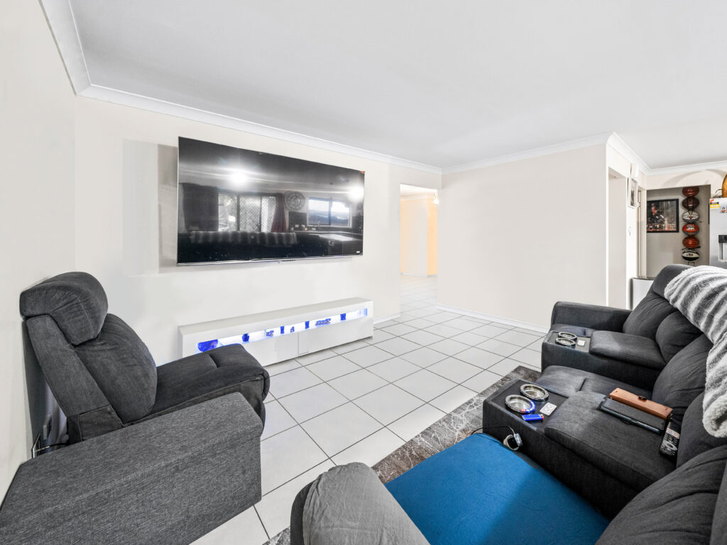 House-Redbank Plains-QLD-R2-3824082