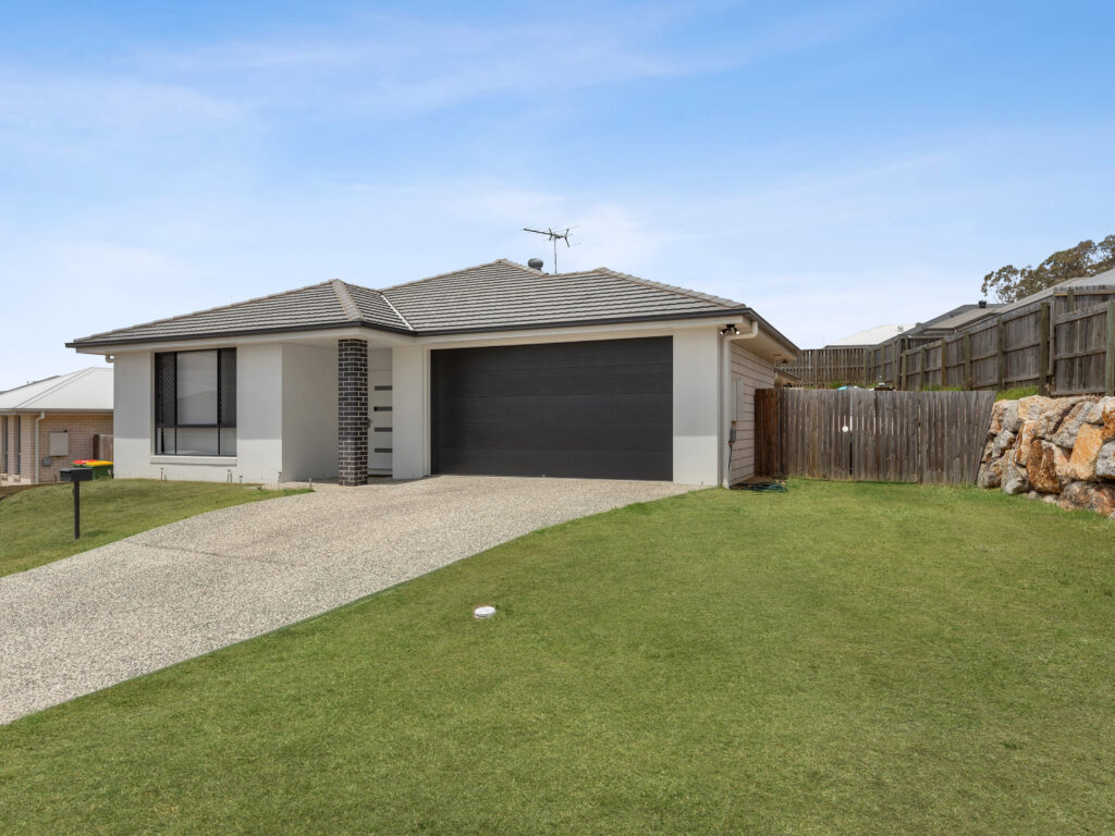 House-Deebing Heights-QLD-R2-3828413