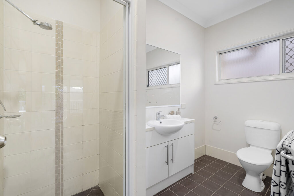 9 Shearwater Terrace, Springfield Lakes, QLD 4300