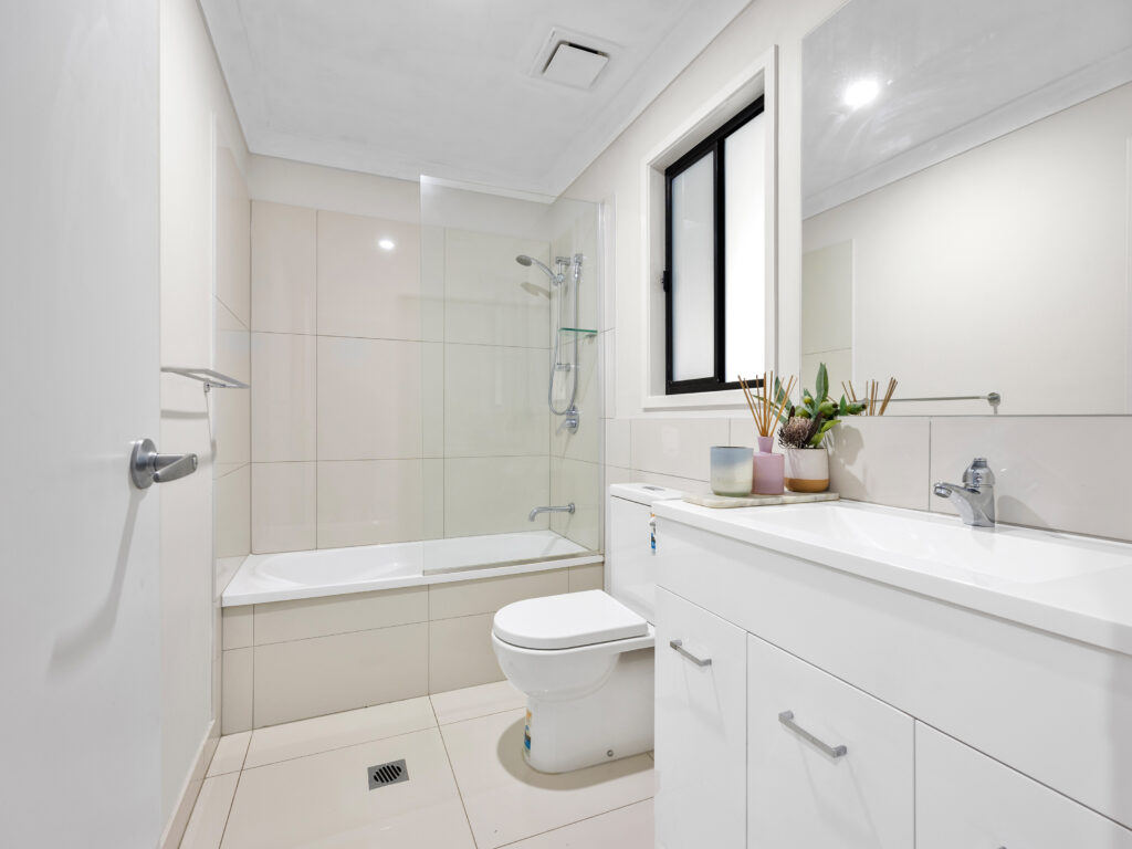 House-Redbank Plains-QLD-R2-3846892