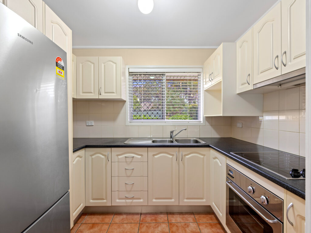 9 Garden Avenue, Camira, QLD 4300