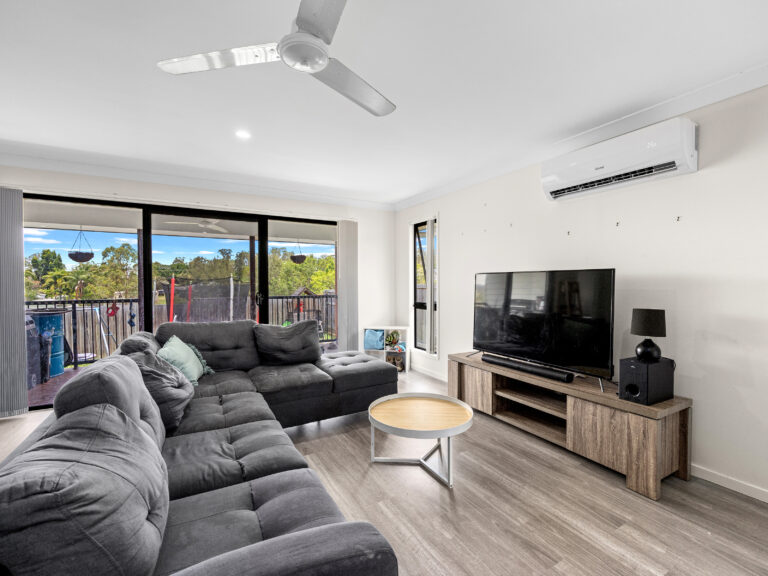 House-Redbank Plains-QLD-R2-3852474