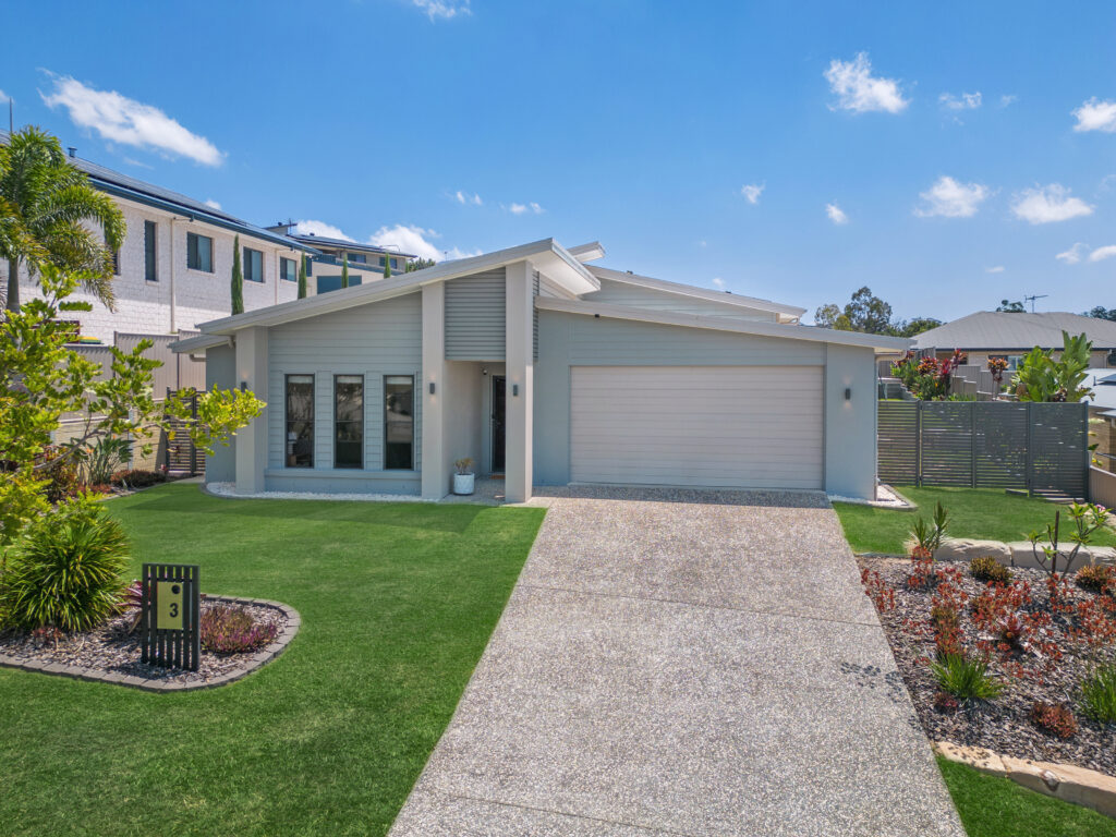House-Deebing Heights-QLD-R2-3853228