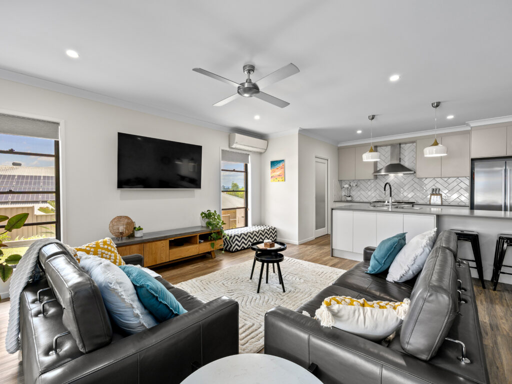 House-Deebing Heights-QLD-R2-3853228
