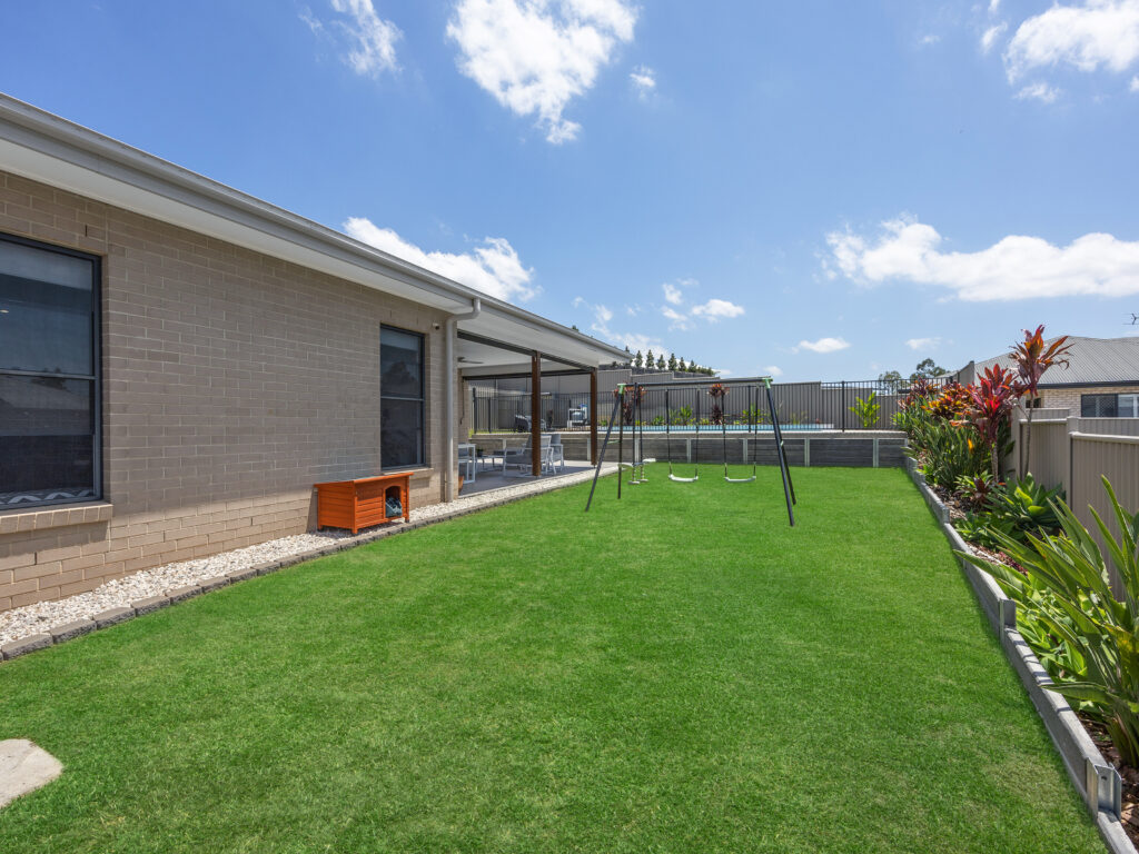 House-Deebing Heights-QLD-R2-3853228