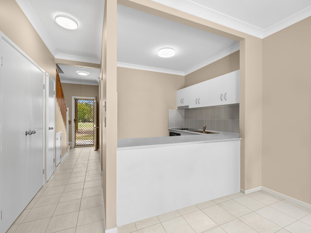 2/191 Warwick Road, Churchill, QLD 4305