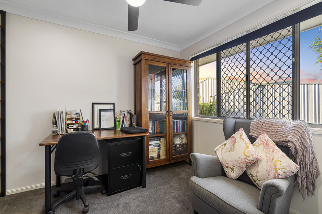 House-Raceview-QLD-R2-3856133