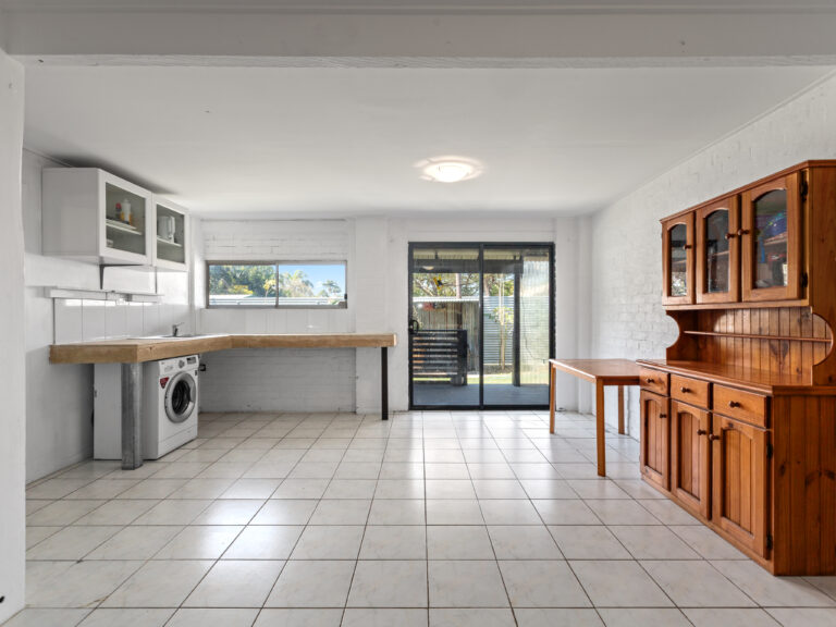 House-Redbank Plains-QLD-R2-3860928