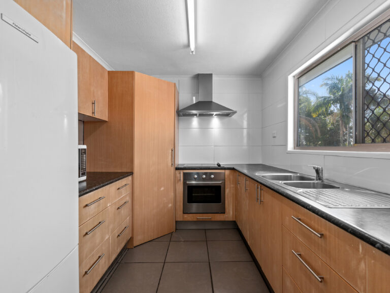 House-Redbank Plains-QLD-R2-3860928