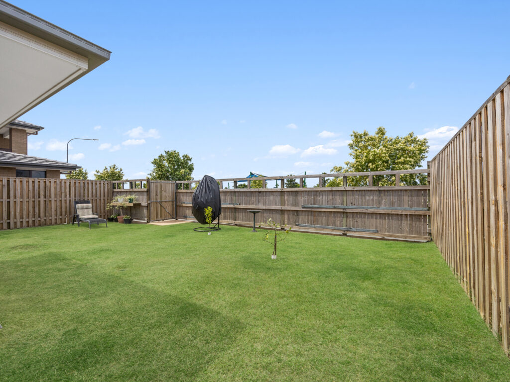 8 Ironwood Street, Redbank Plains, QLD 4301